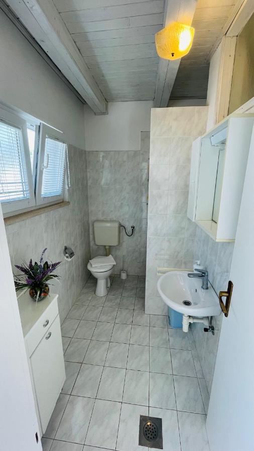 Apartments Danijela Лумбарда Екстер'єр фото