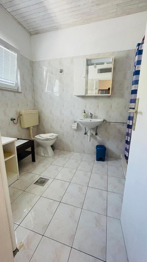 Apartments Danijela Лумбарда Екстер'єр фото